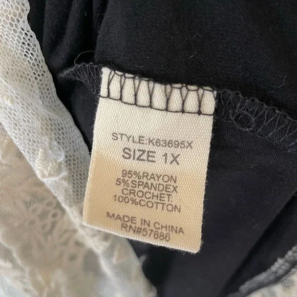 NWT Paper + Tee Black Hi-Low Tunic Lace Hem Tee-1X - Picture 5 of 6